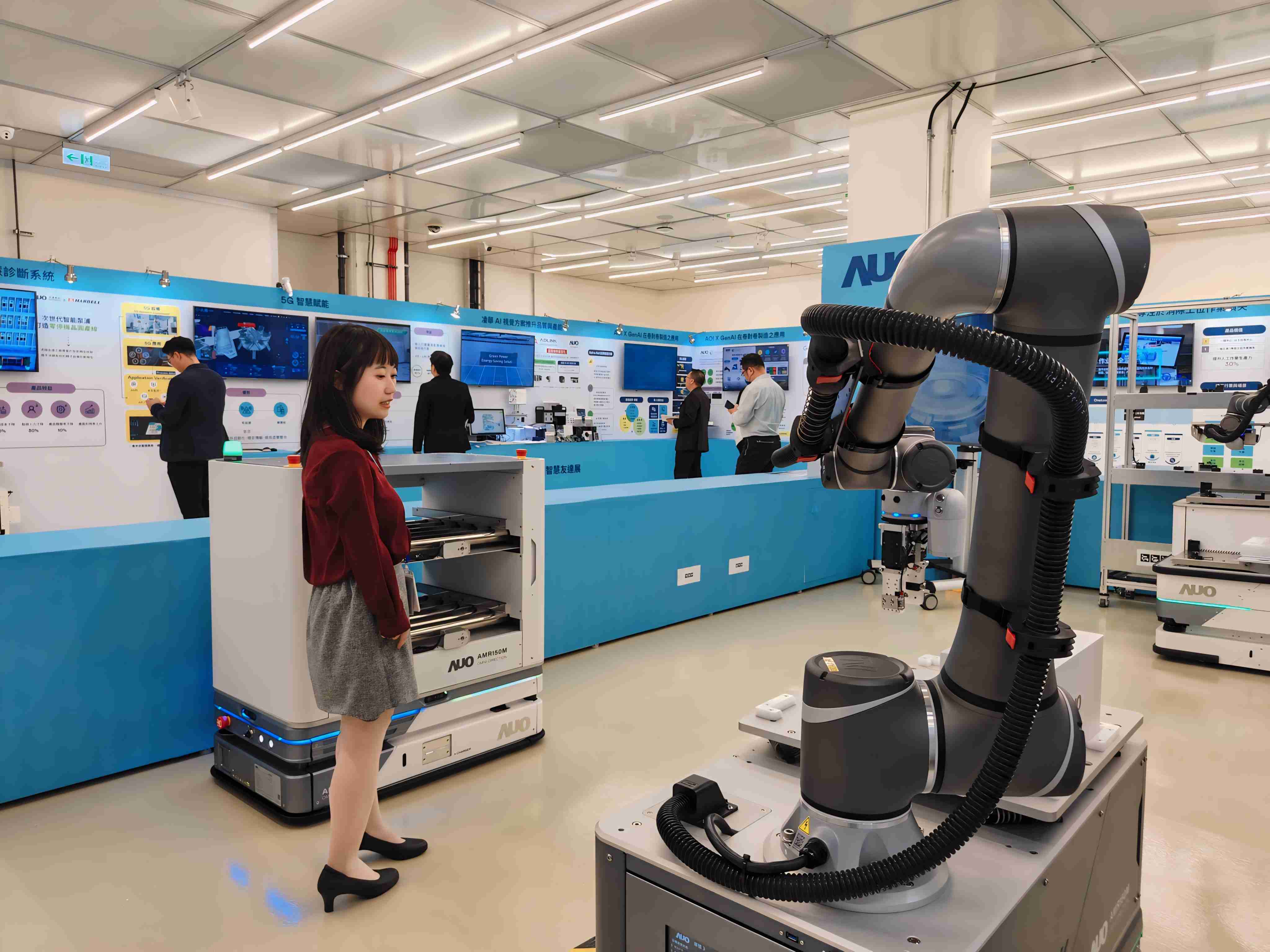 2024智能人生就是博展邀集生态圈伙伴共同参展，，从数字应用、、、净零减碳到能源发展，，，创造全方位永续商机，，携手生态圈伙伴迈向永续未来